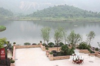 利雅白云湖实景图图片