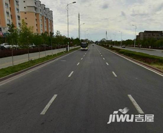 北京路绿水如蓝小区实景图图片