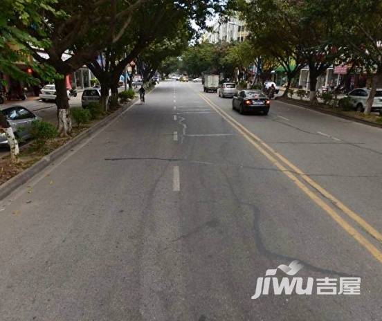 四海娱乐城花园实景图图片