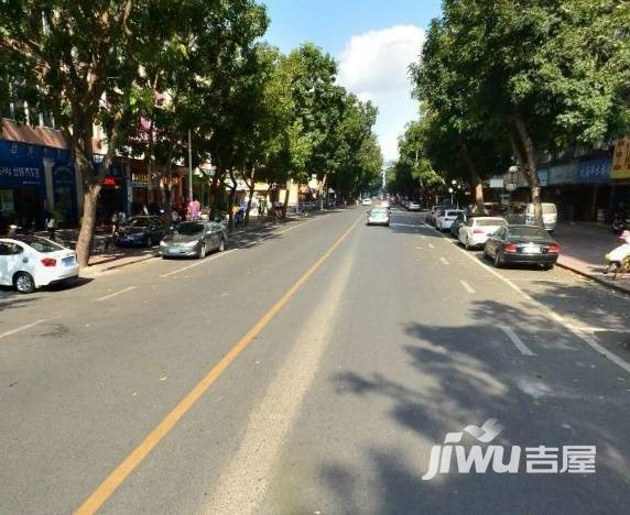 龙威住宅区实景图图片