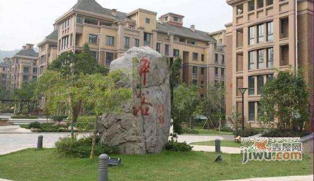 石槽实景图图片