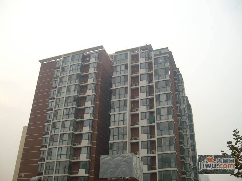 风格景园实景图图片