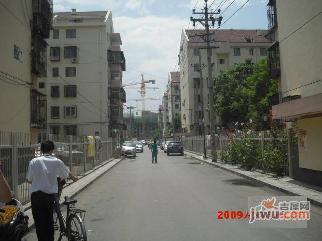 西八里庄61号院实景图图片