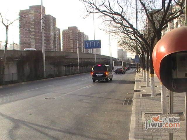 北京八中初中部广电部南配楼实景图图片