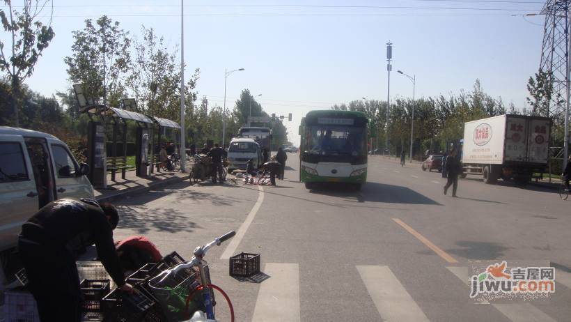 滨河小区实景图图片