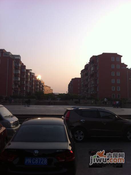 闵行莲花公寓实景图图片