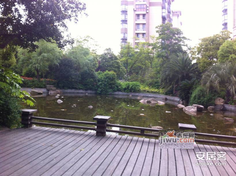 绿地新里崴廉公寓实景图图片
