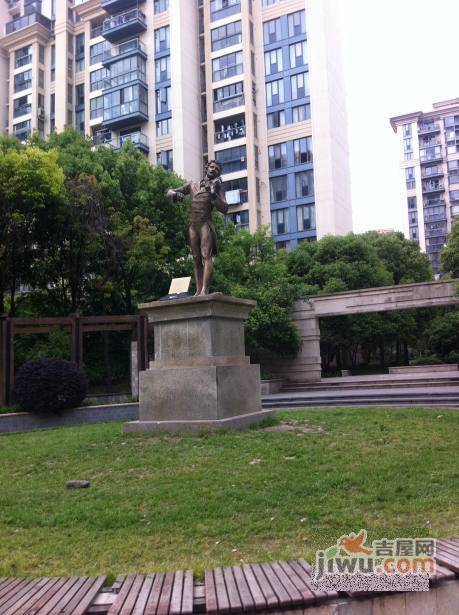 绿地新里崴廉公寓实景图图片