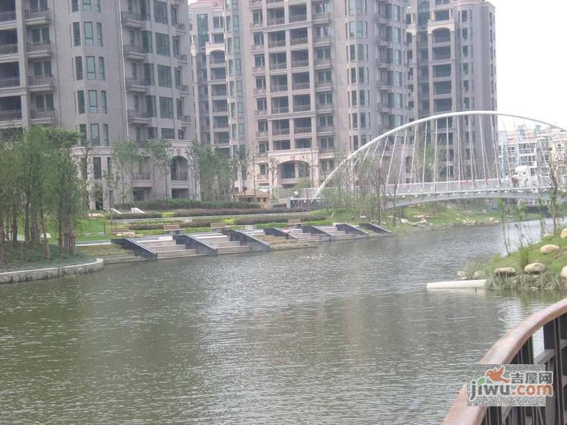 秀龙社区实景图图片