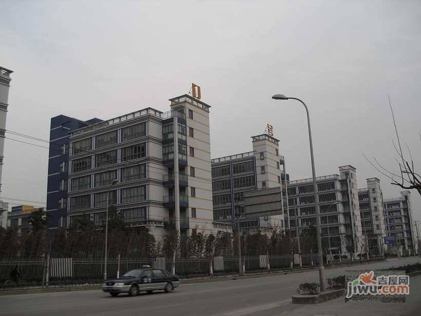上海财富天地企业园实景图图片
