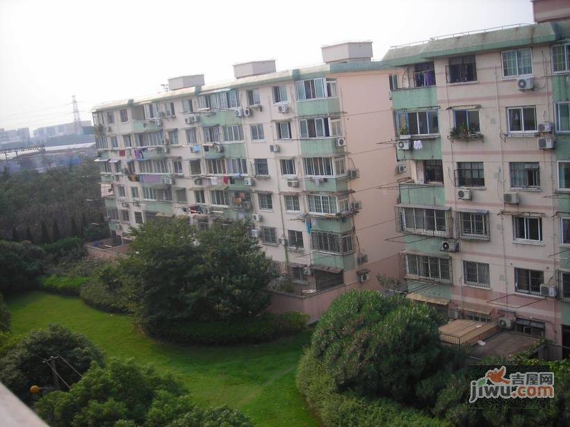 宝安新苑实景图图片