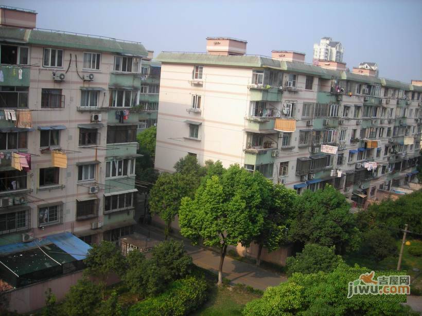 宝安新苑实景图图片