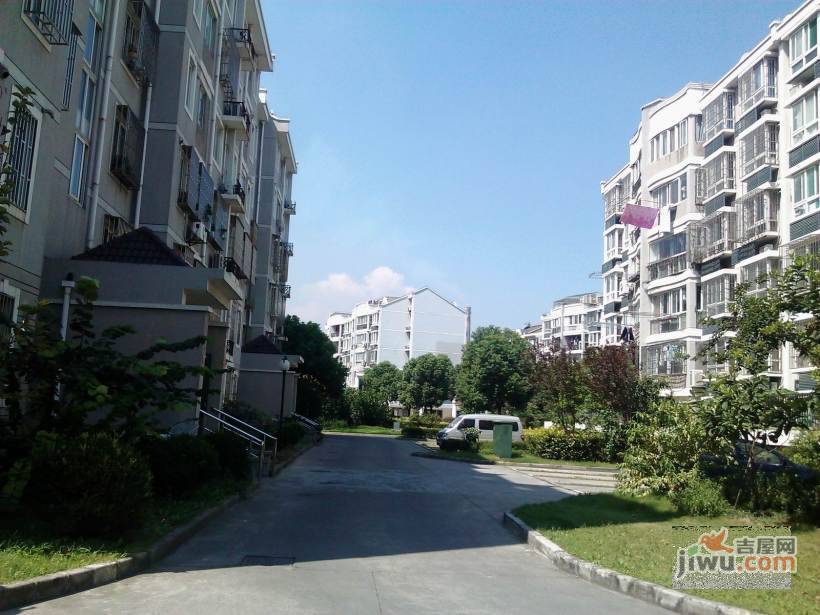 花山名苑实景图图片