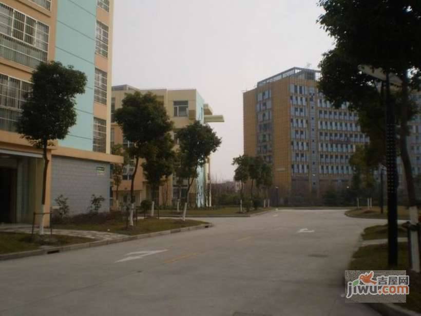 张江东区人才公寓实景图图片
