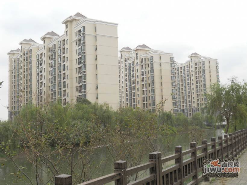 新高苑实景图图片