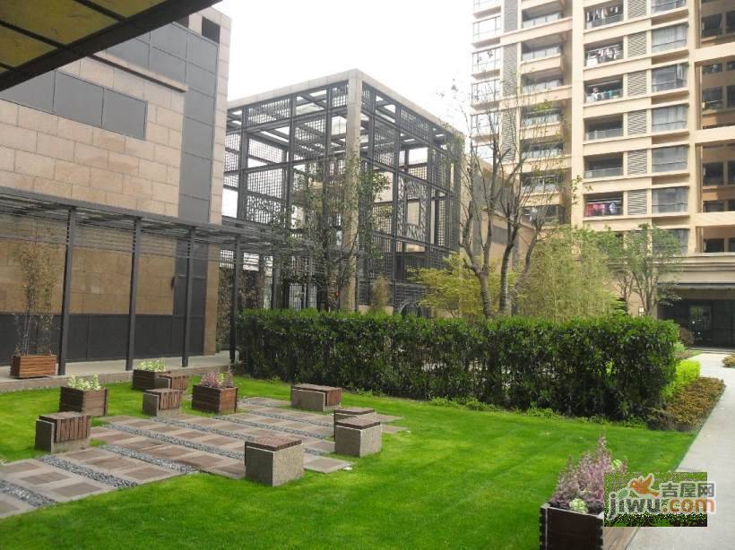 瑞虹新城实景图图片