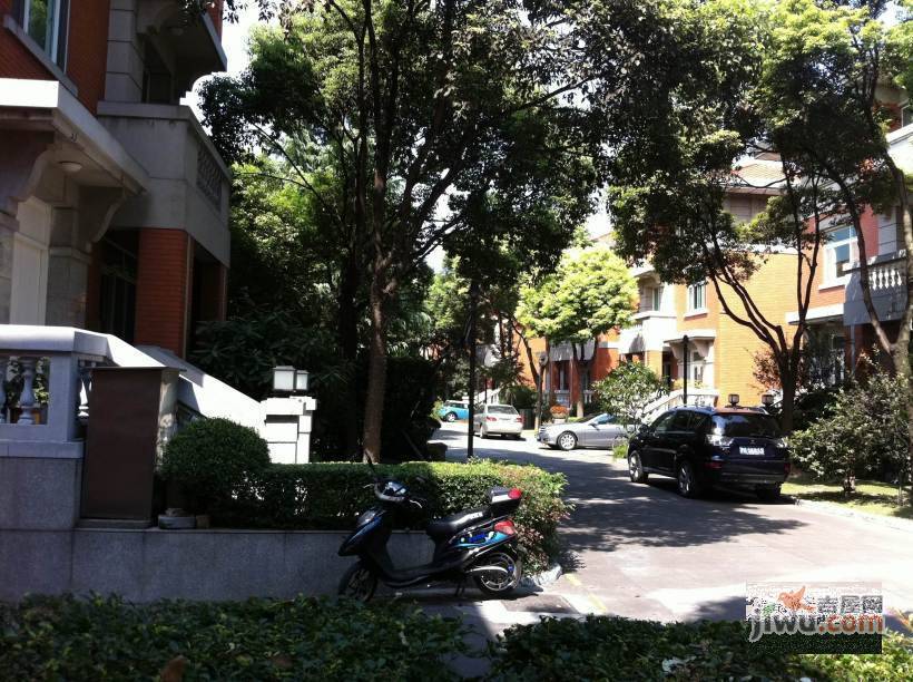西郊一品花园实景图图片