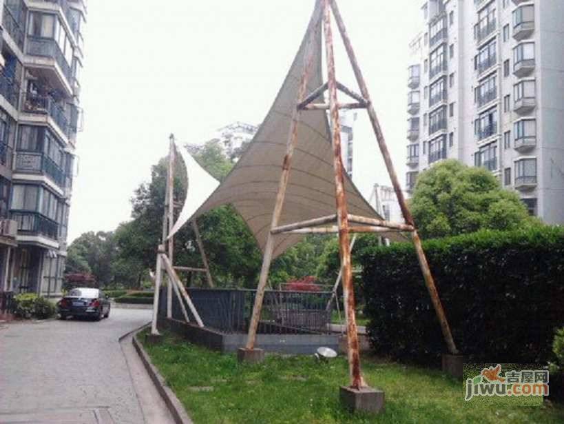 郁庭峰实景图图片