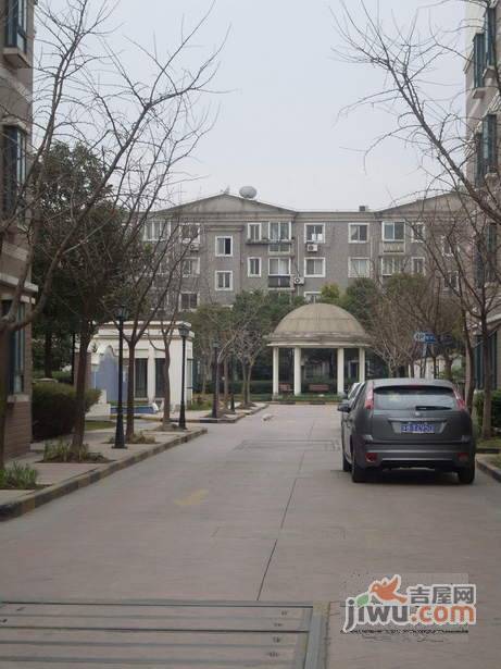绿地公寓实景图图片
