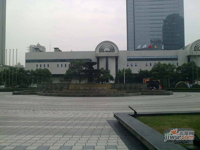 新世纪广场实景图图片