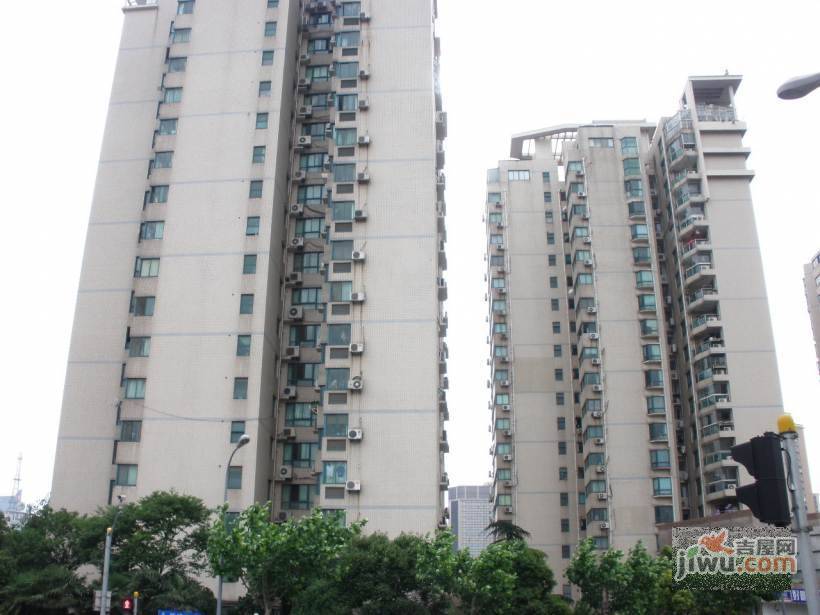 馨虹苑实景图图片