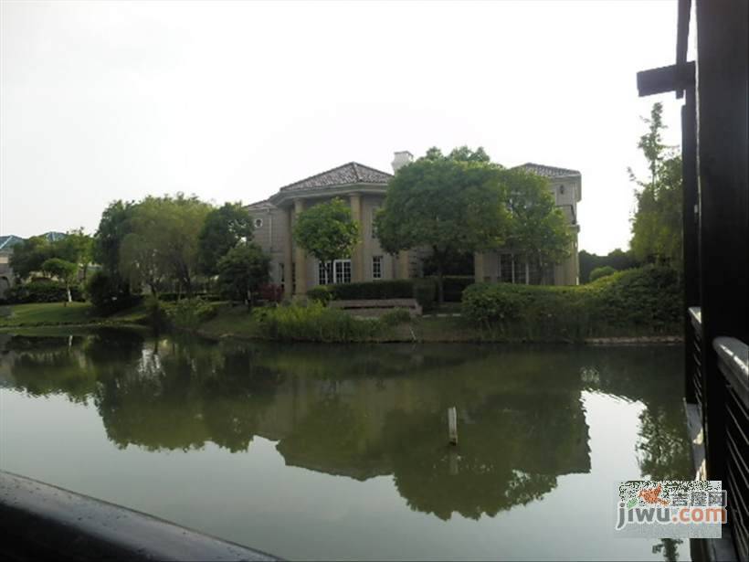 中海翡翠湖岸实景图图片