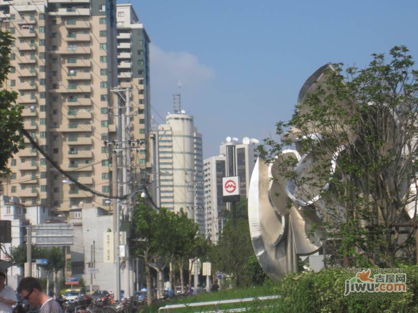 鸿艺豪苑实景图图片