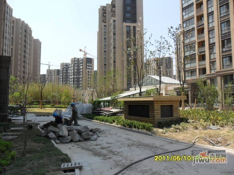 绿地新江桥城实景图图片