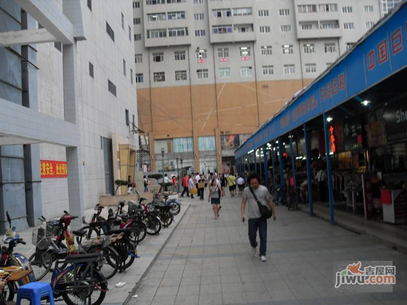 东方时代广场实景图图片