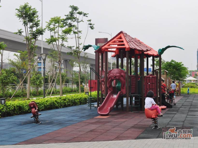 鹏达摩尔城实景图图片