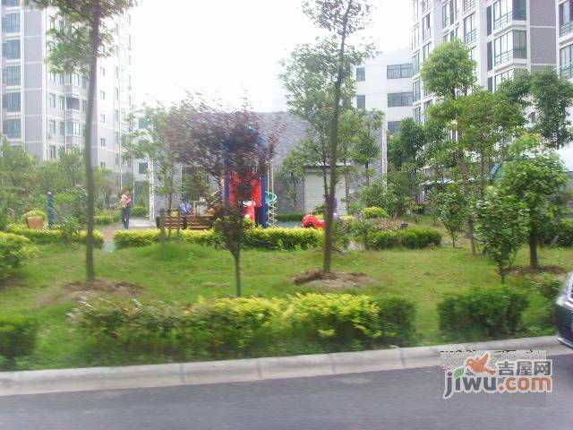 香江花园实景图2