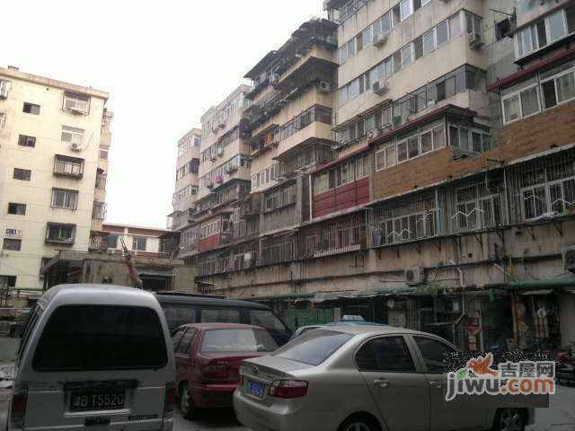 天大六村实景图图片