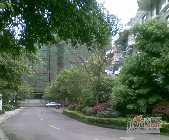大城小居实景图图片