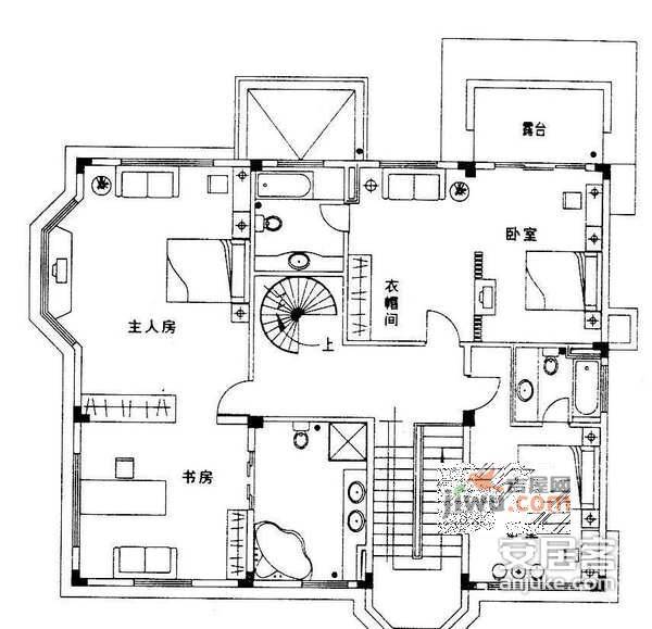 常青藤4室3厅4卫374㎡户型图