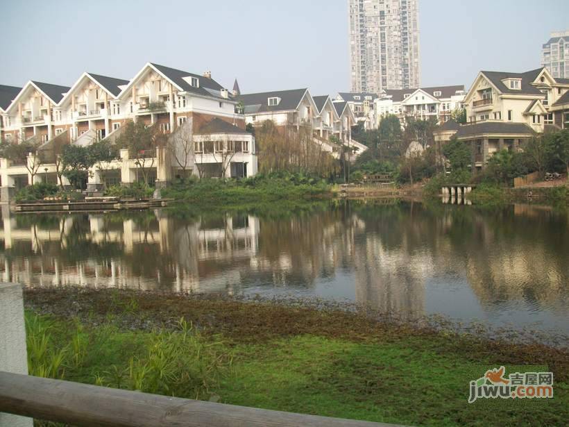 隆鑫花漾湖实景图图片