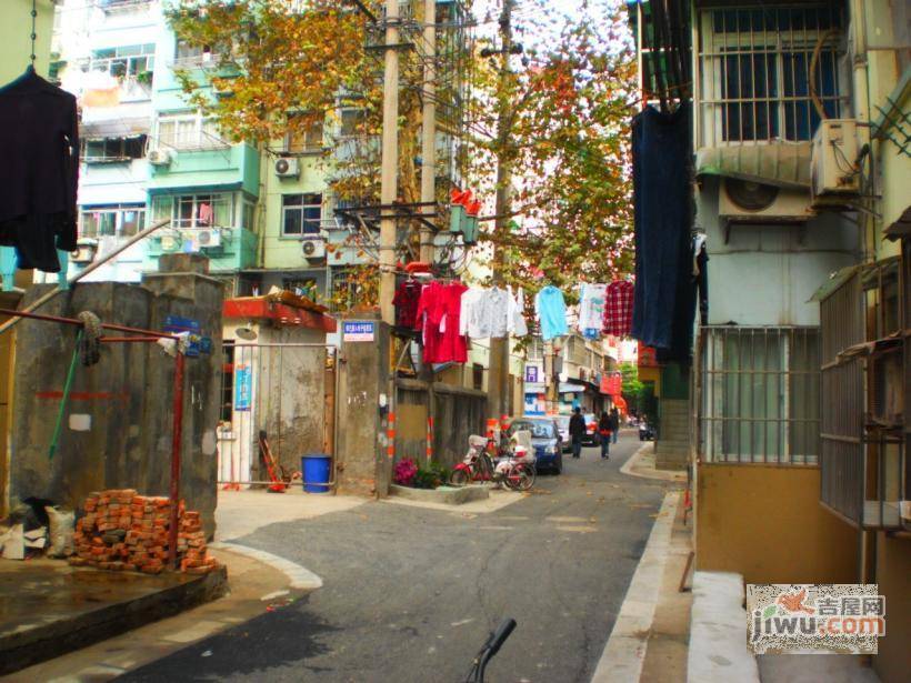 秦状元里60-64号小区实景图图片