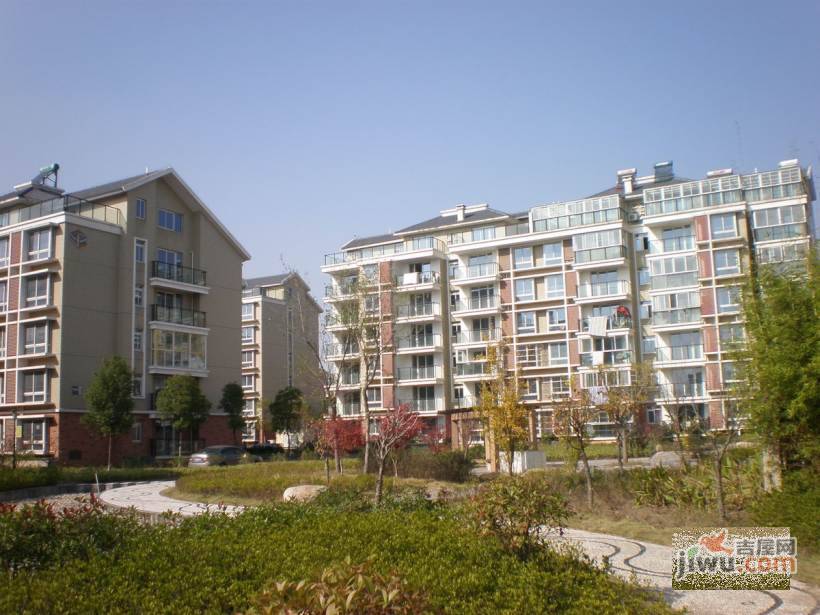 湖山尊邸实景图图片