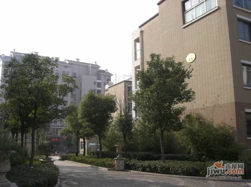 湖山尊邸实景图图片