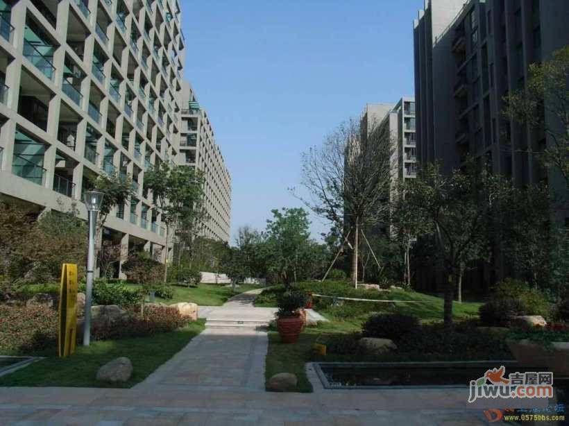 霁虹园小区实景图图片